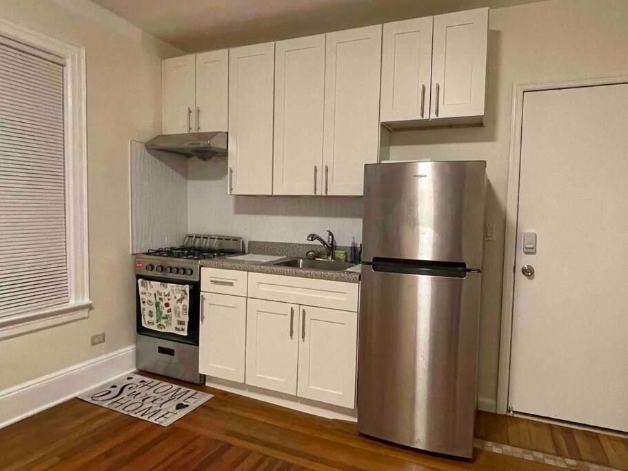 Entire Cozy 1br In Heart Of Queens L Apartment New York